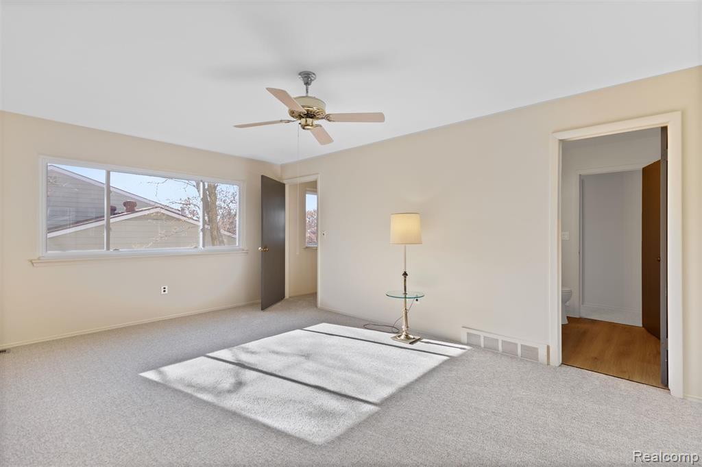4952 Coventry Road, 315, Royal Oak, MI 48073 — Photo 18