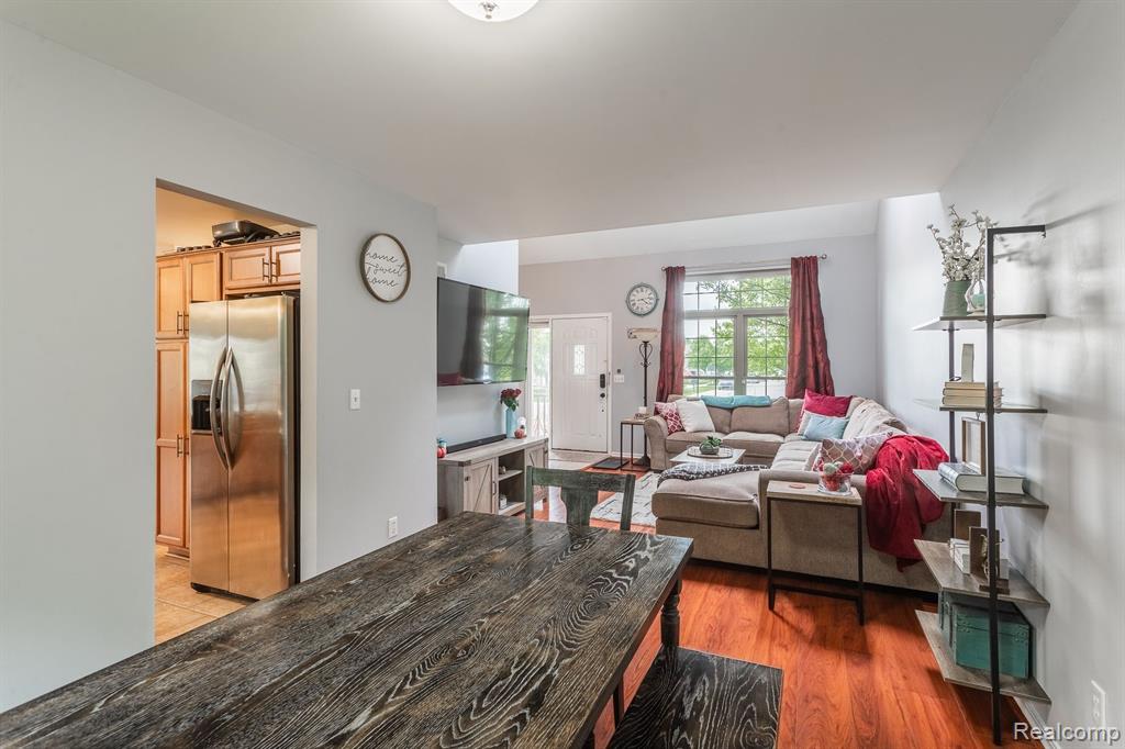 8472 FARM Lane, Ypsilanti, MI 48197 — Photo 10