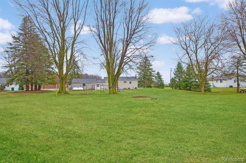 67667 Place Road, Lenox, MI 48050 — Photo 29