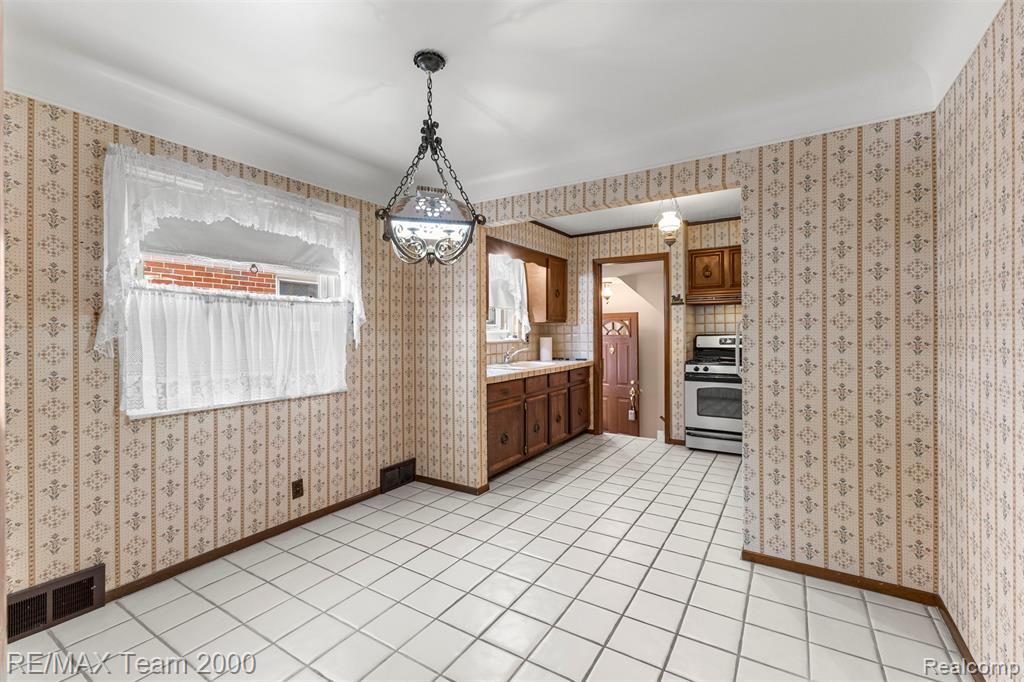 6531 Mead Street, Dearborn, MI 48126 — Photo 7