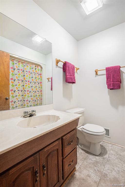 7630 Parkwood Drive, Fenton, MI 48430 — Photo 19