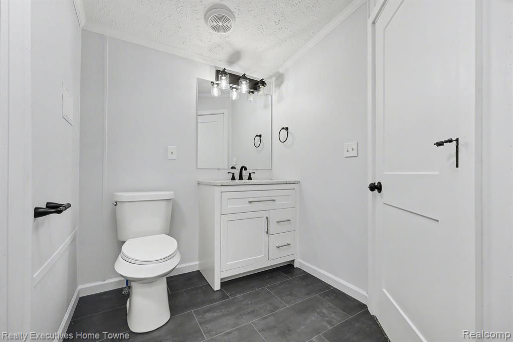 59227 Lewis Ln, New Haven, MI 48048 — Photo 15