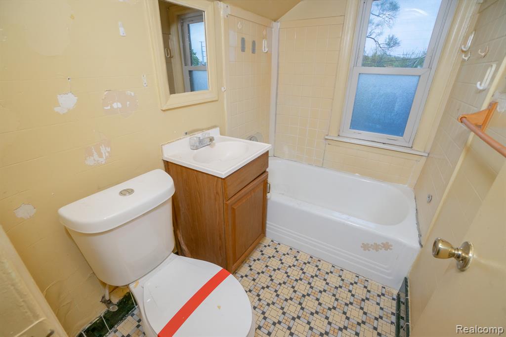 20475 San Juan Drive, Detroit, MI 48221 — Photo 28