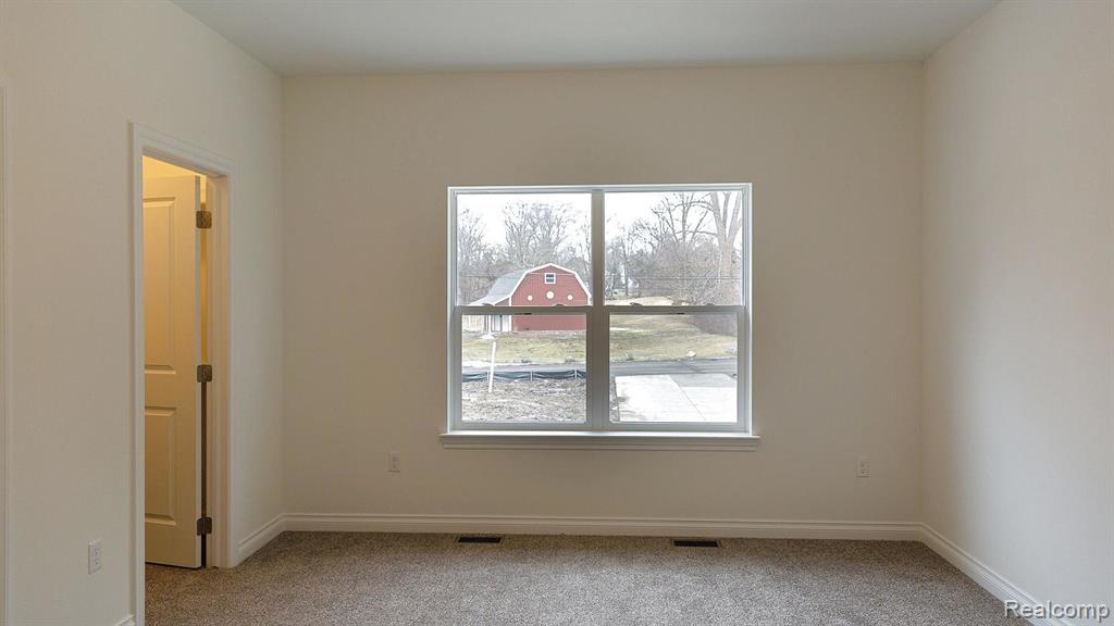 74 GUANONOCQUE Street, Auburn Hills, MI 48326 — Photo 10