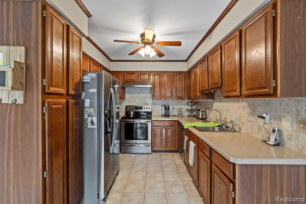 1696 S HILL Boulevard, Bloomfield Hills, MI 48304 — Photo 7