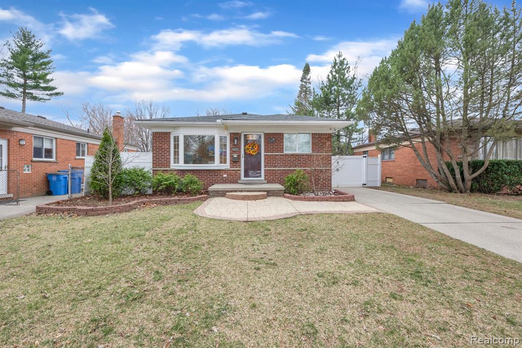 6651 NORBORNE Avenue, Dearborn Heights, MI 48127 — Photo 6