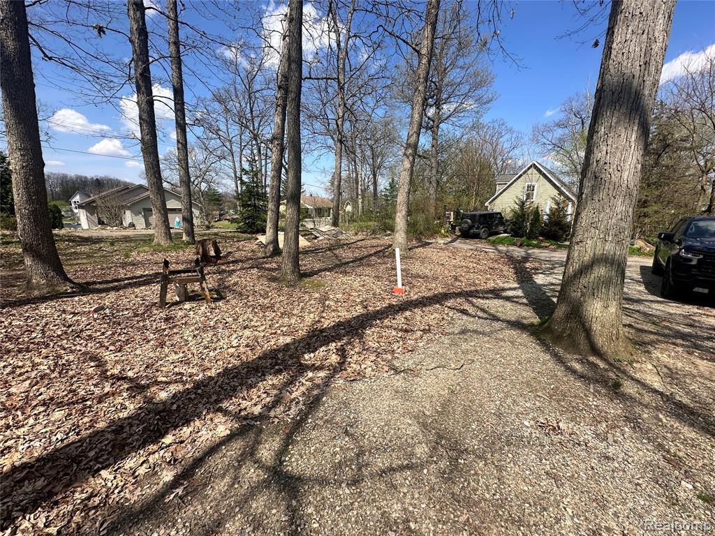 235 Woodbine Drive, Milford, MI 48380 — Photo 65