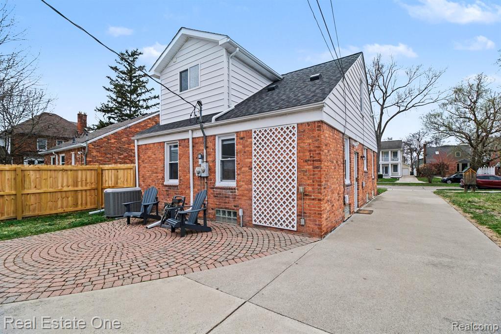 1149 Larkmoor Boulevard, Berkley, MI 48072 — Photo 21