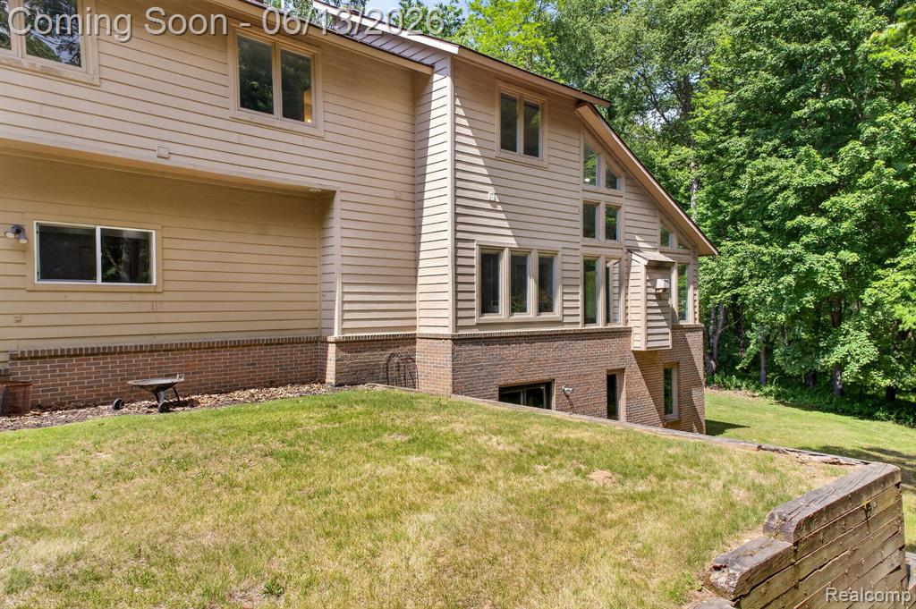 9961 Cross Creek Drive, South Lyon, MI 48178 — Photo 83
