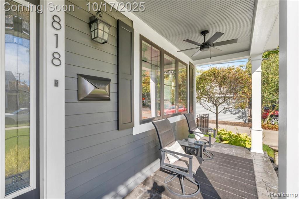 818 Longfellow Avenue, Royal Oak, MI 48067 — Photo 9