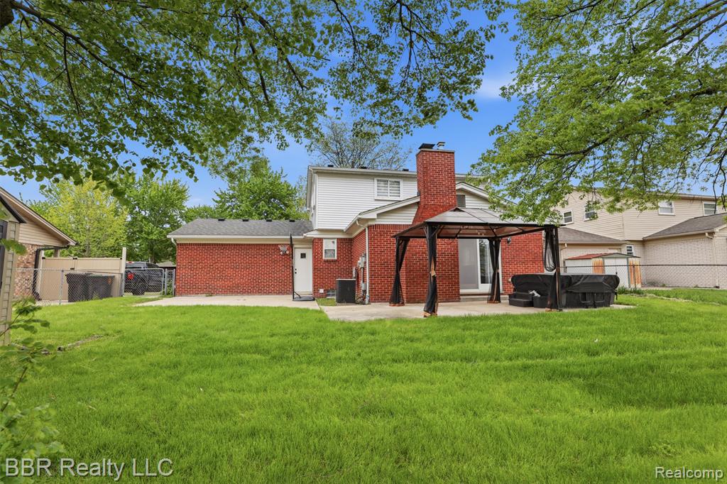 4680 Forest Lane, Trenton, MI 48183 — Photo 33
