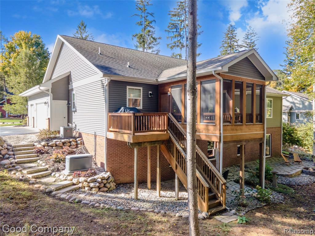 8726 Sunrise Mist Drive, Pinckney, MI 48169 — Photo 4