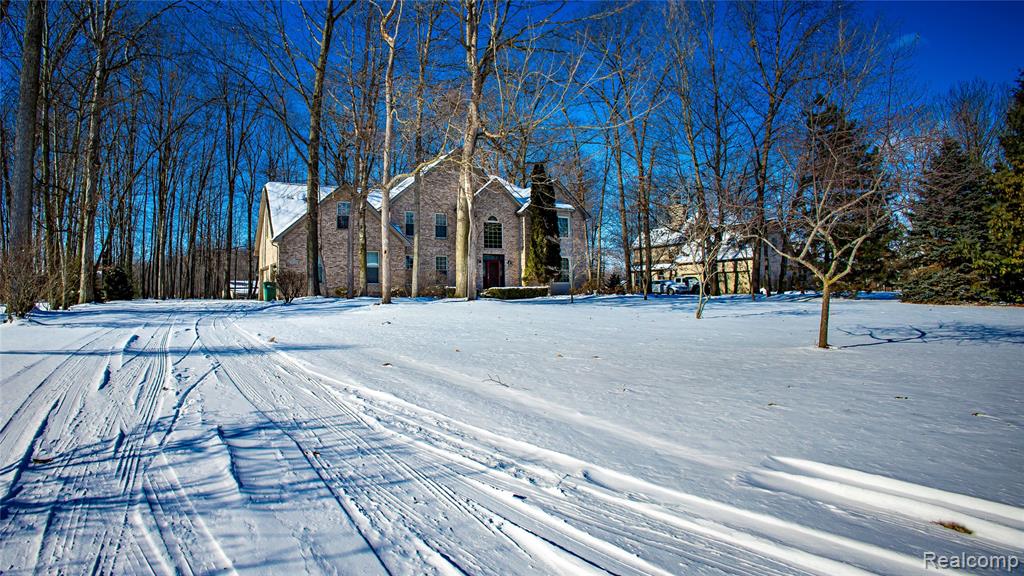 26720 Whispering Willows Drive, New Boston, MI 48164 — Photo 2