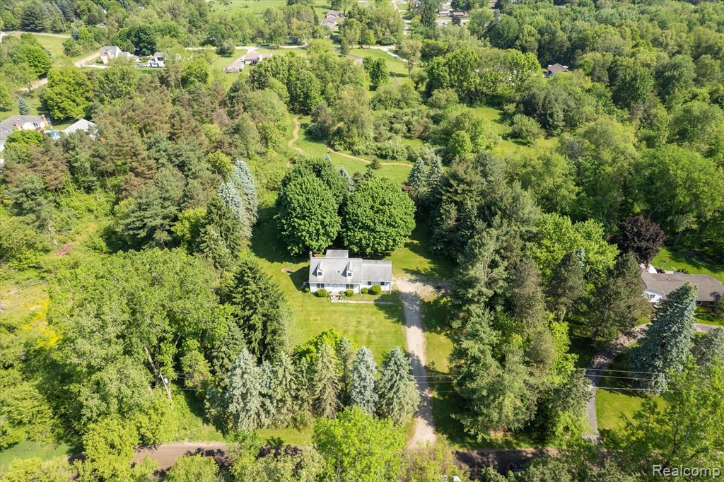 4530 STONE BARN, Milford, MI 48380 — Photo 31