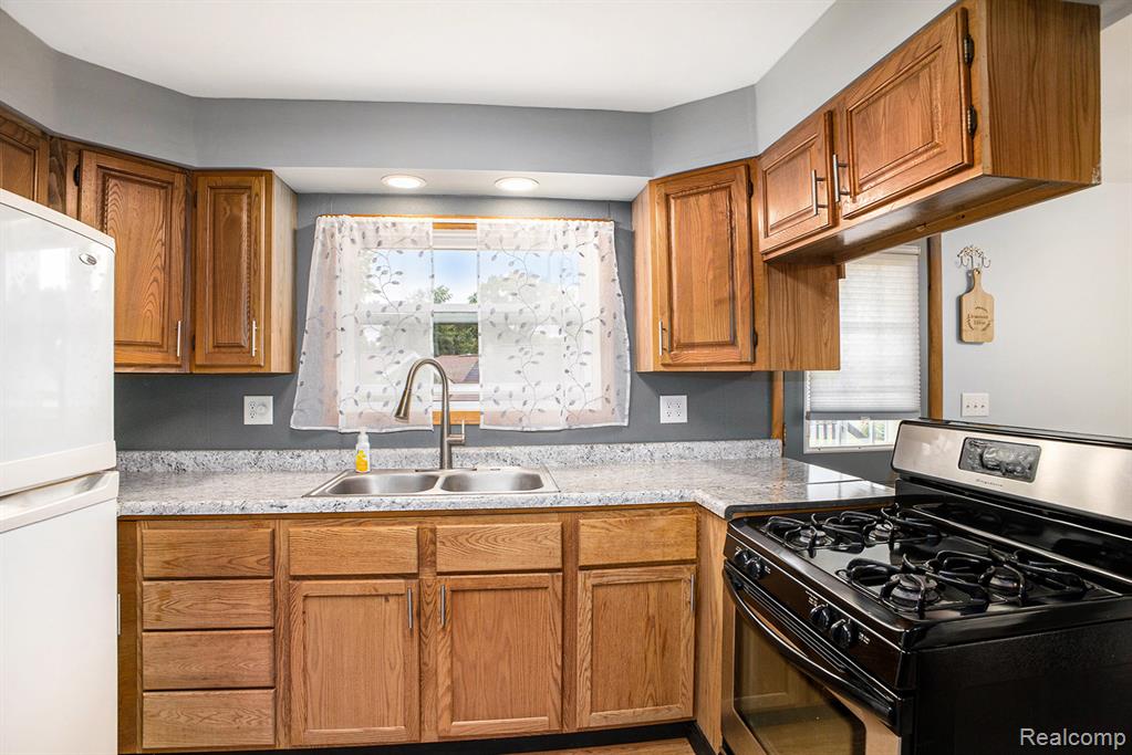 16568 28 Mile Road, Albion, MI 49224 — Photo 9