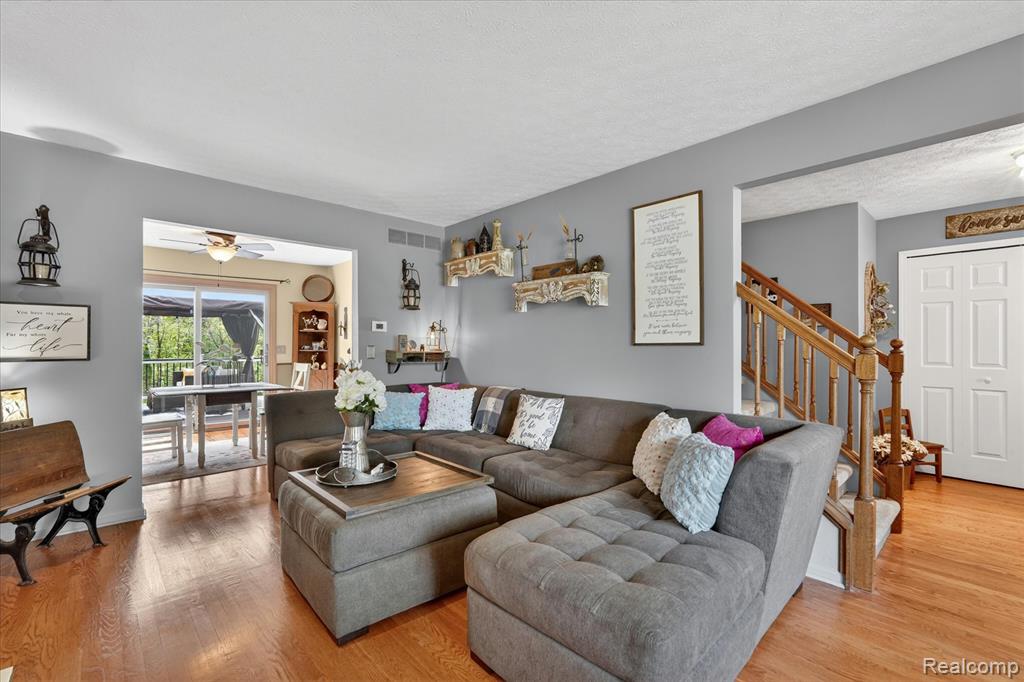 764 Town Trail, Pinckney, MI 48169 — Photo 10