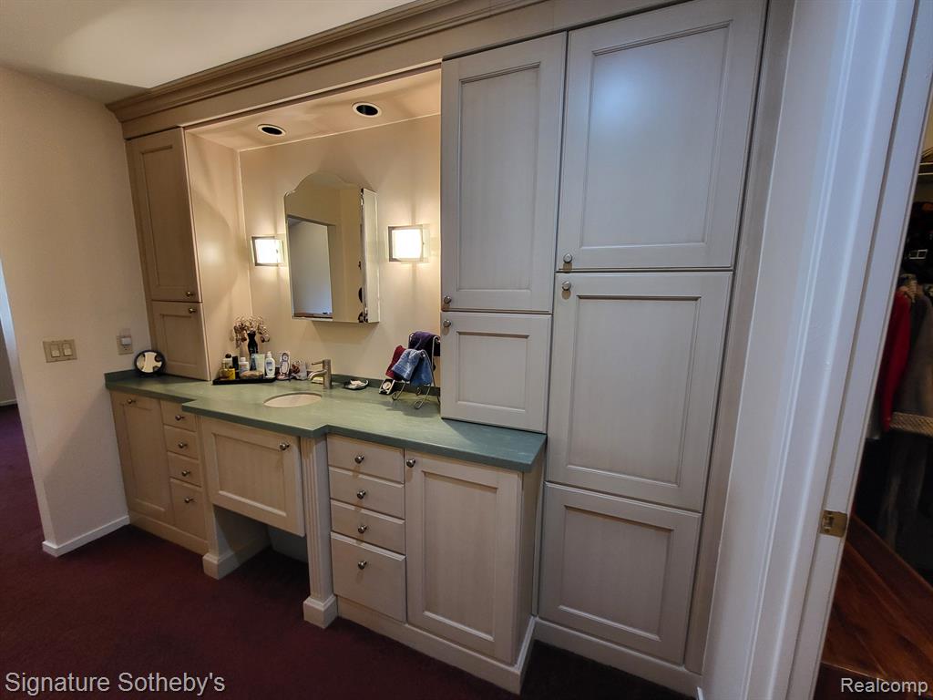 6358 TIMBERWOOD S, West Bloomfield, MI — Photo 49