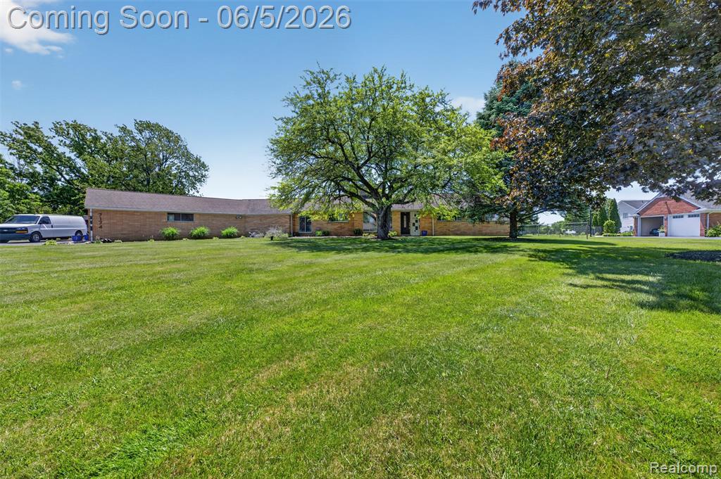 7174 Meadowvue Drive, Grand Blanc, MI 48439 — Photo 50