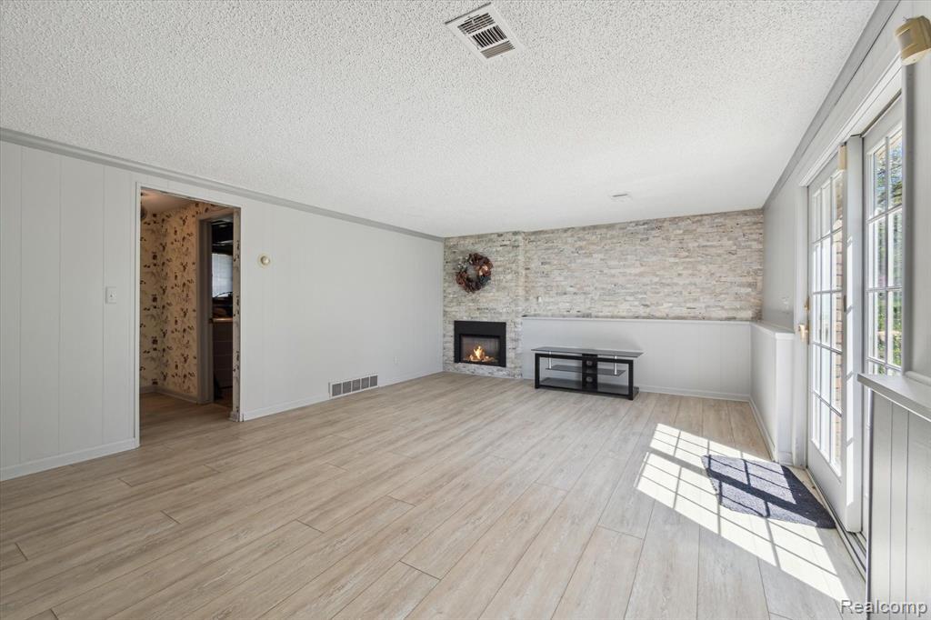 3958 NAPIER Road, Canton, MI 48187 — Photo 17