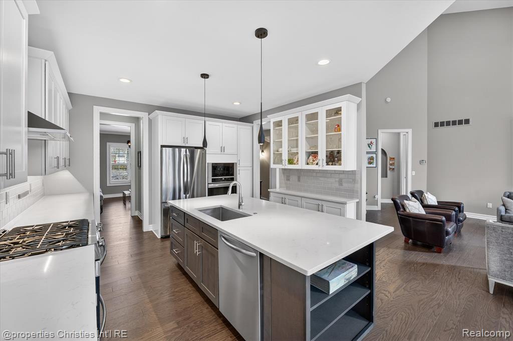 8098 Tilbury Court, Canton, MI 48187 — Photo 23
