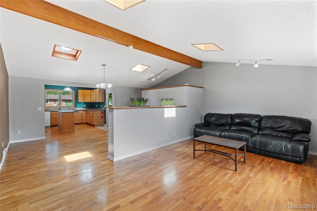 6411 Brookview Drive, Grand Blanc, MI 48439 — Photo 5