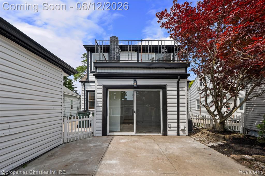 22502 Beach Street, Saint Clair Shores, MI 48081 — Photo 17