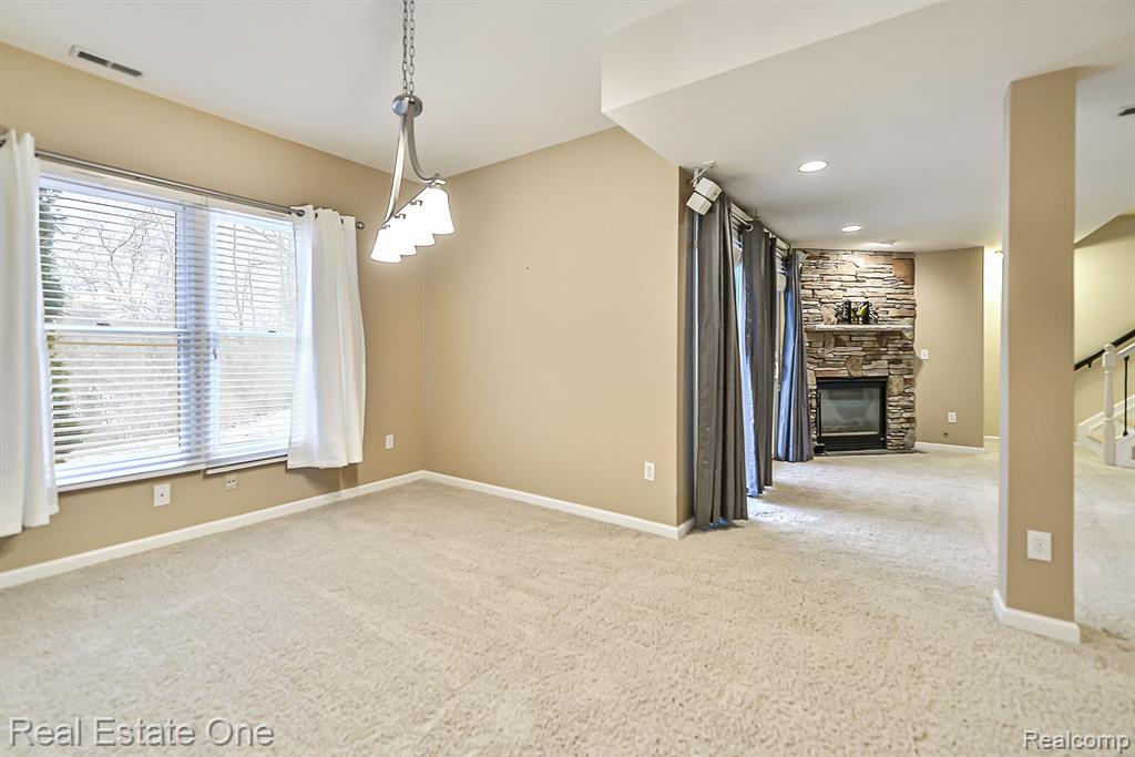 941 PERSIMMON Drive, Brighton, MI 48116 — Photo 29