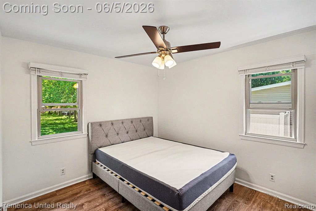 1024 Lee Street, Fenton, MI 48430 — Photo 11