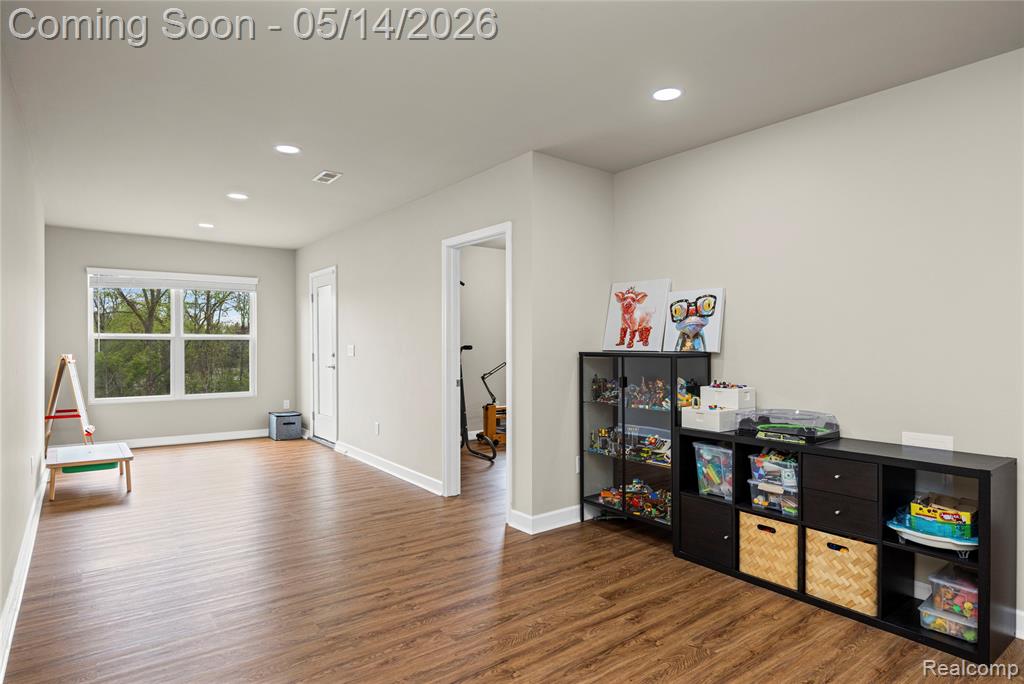 43235 Heron Drive, Novi, MI — Photo 35