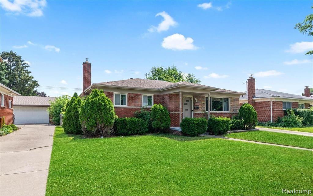 8484 BERWYN Street, Dearborn Heights, MI 48127 — Photo 3