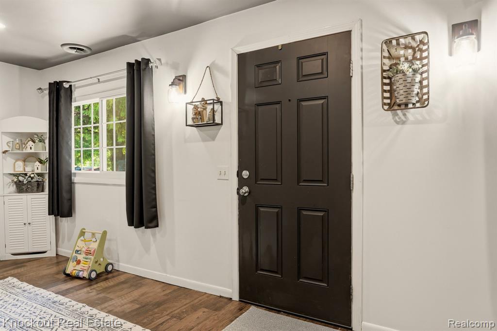 8845 Ormes Road, Vassar, MI 48768 — Photo 5