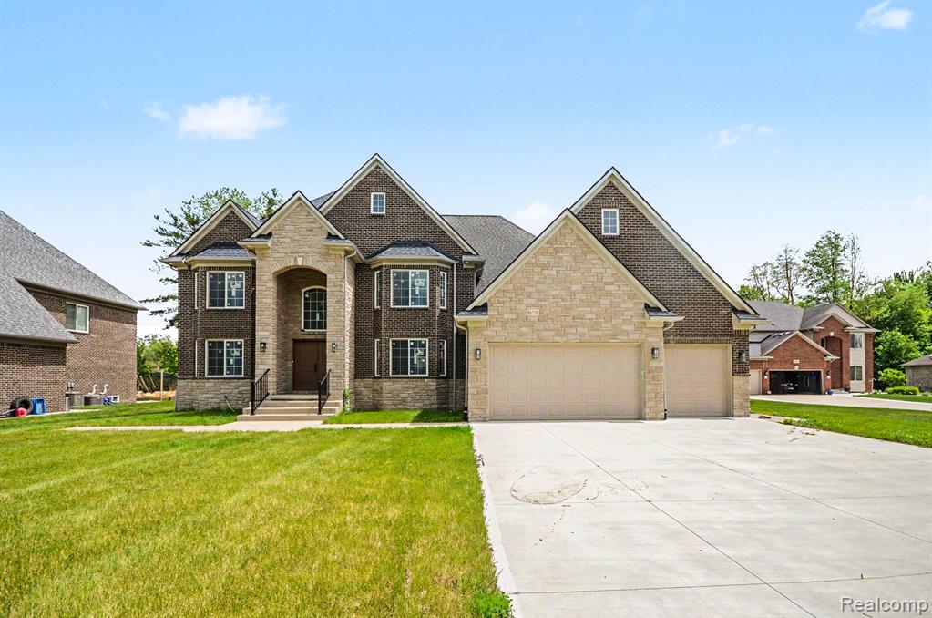56350 Willow Creek Boulevard, Utica, MI 48316 — Photo 2