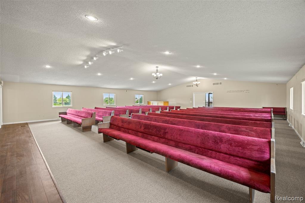 52909 10 Mile Road, South Lyon, MI 48178 — Photo 14