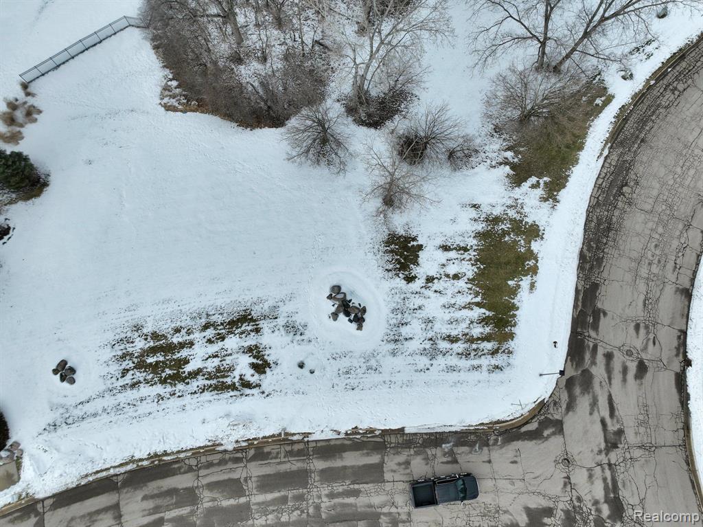 6247 W GOLFRIDGE Drive, East Lansing, MI 48823 — Photo 2
