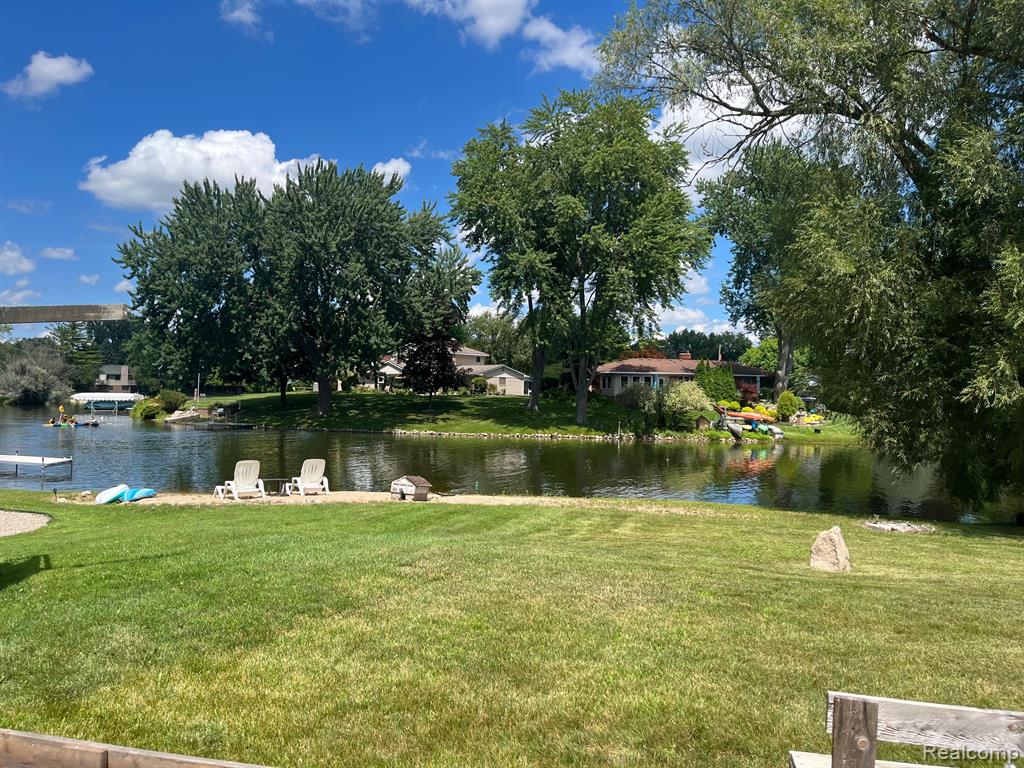 969 BOGIE LAKE Road, White Lake, MI 48383 — Photo 20