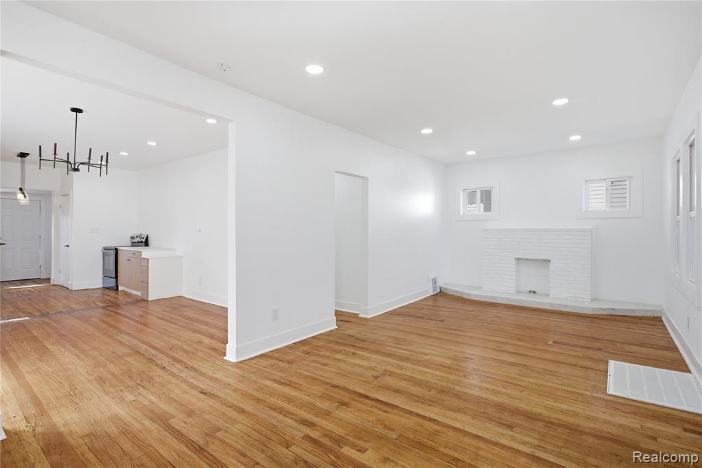 16139 Inverness Street - Photo 2
