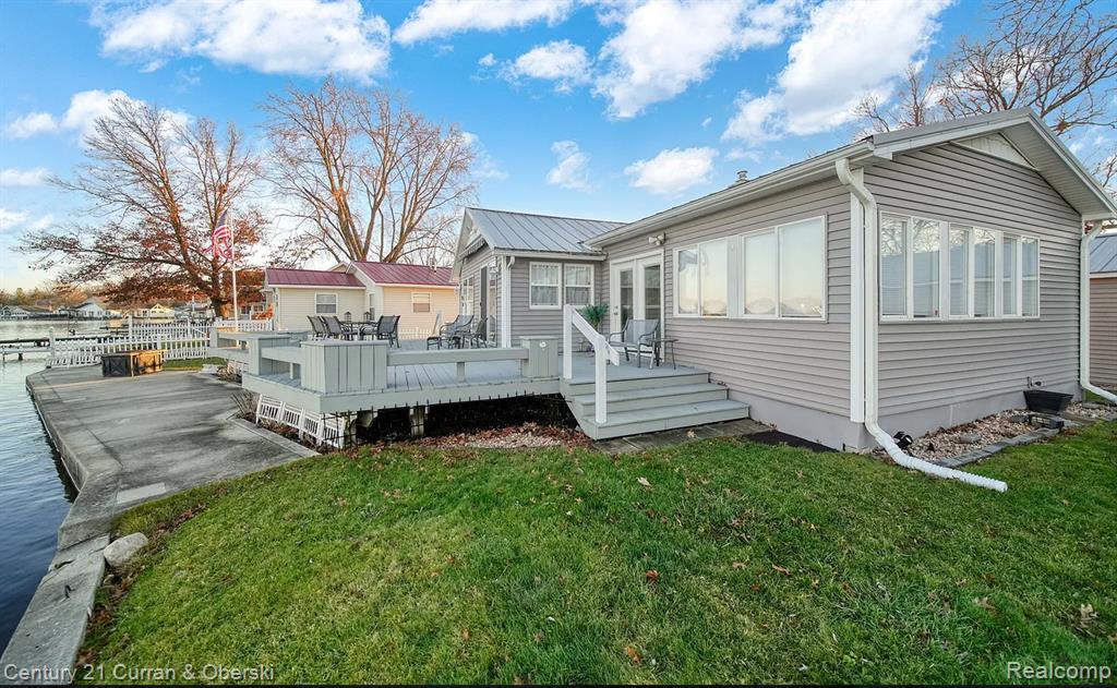 131 BENNETT Drive, Michigan Center, MI 49254 — Photo 12