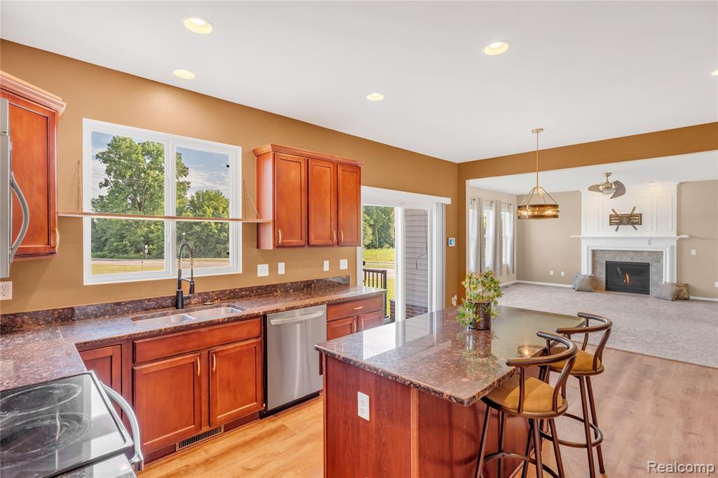 6119 AMBER Lane, Grand Blanc, MI 48439 — Photo 13