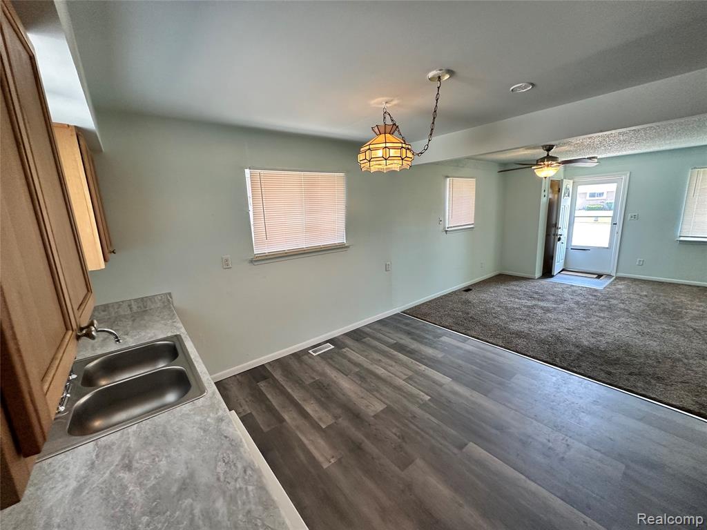 8553 N HUBBARD Street, Westland, MI — Photo 5