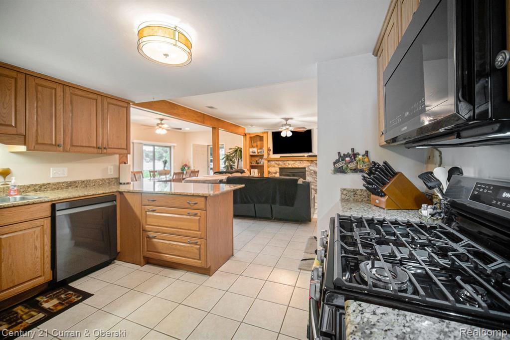 504 Olcott Lake Drive, Jackson, MI 49201 — Photo 19