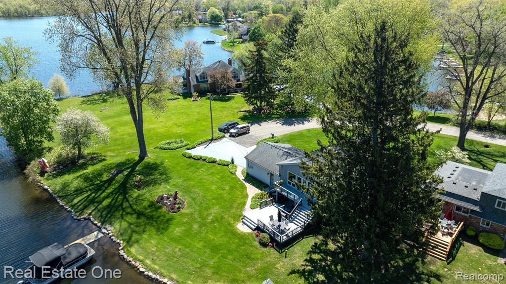 7311 BISCAYNE Court, White Lake, MI 48383 — Photo 3