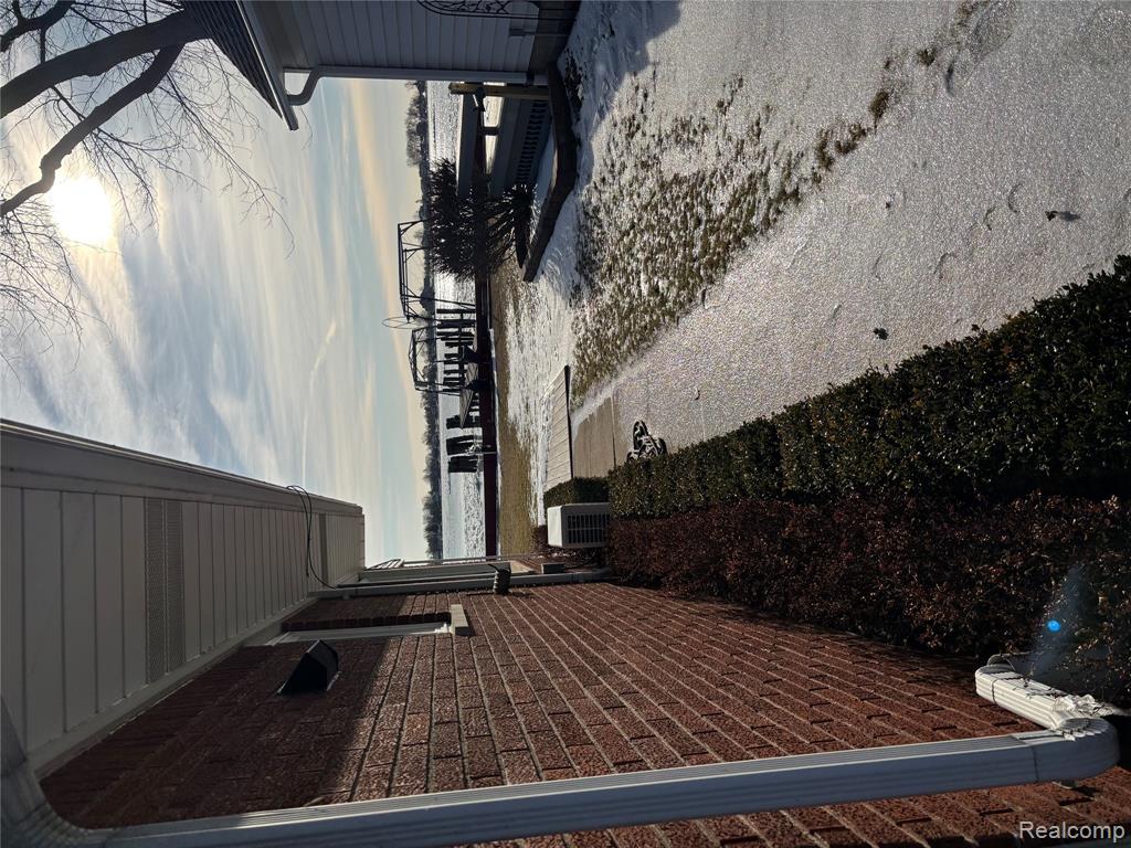 5435 Pointe Drive, East China, MI — Photo 11
