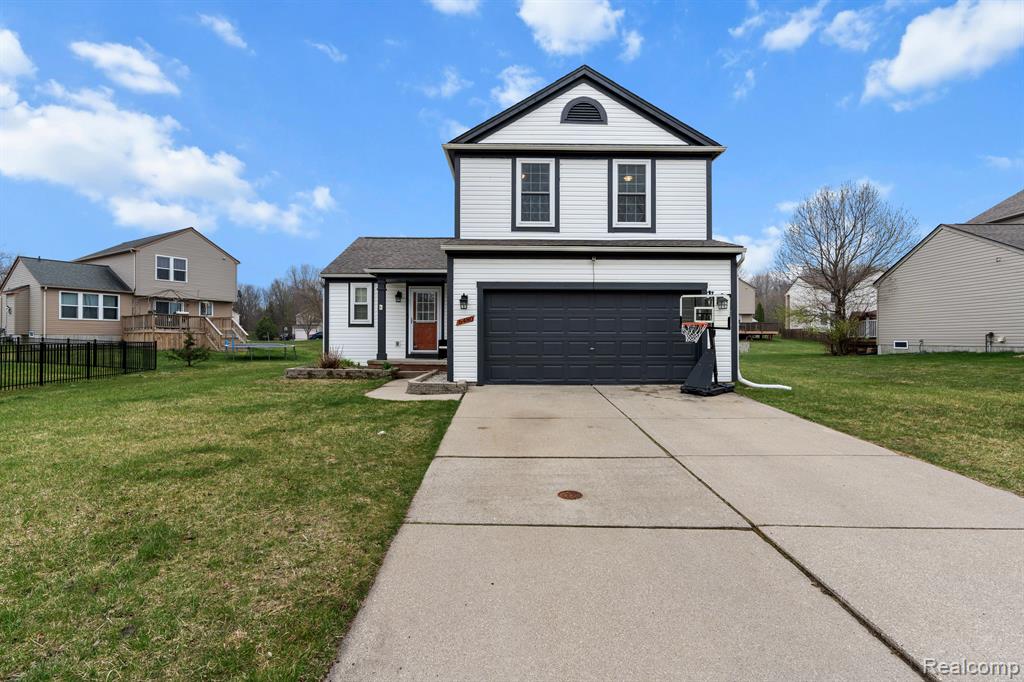 6480 CRESTVIEW Drive, Holly, MI 48442 — Photo 2