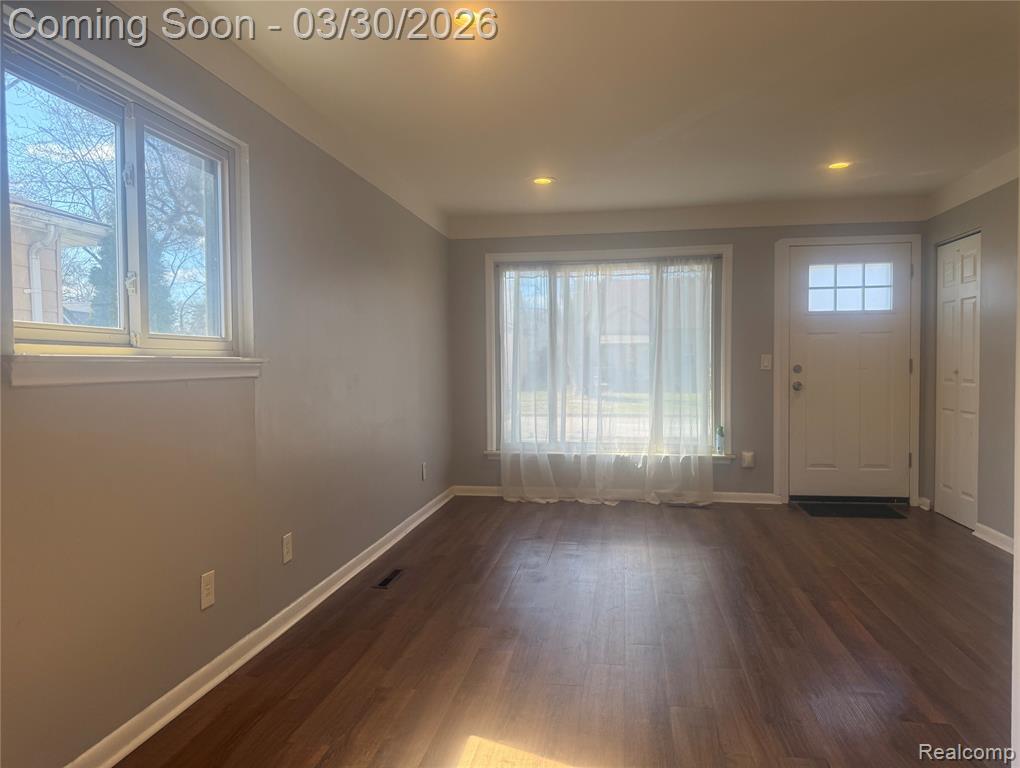 4631 ZIEGLER Street, Dearborn Heights, MI 48125 — Photo 2