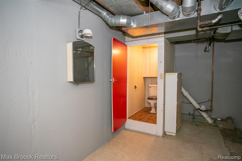 10034 Lasalle Boulevard, Huntington Woods, MI — Photo 39