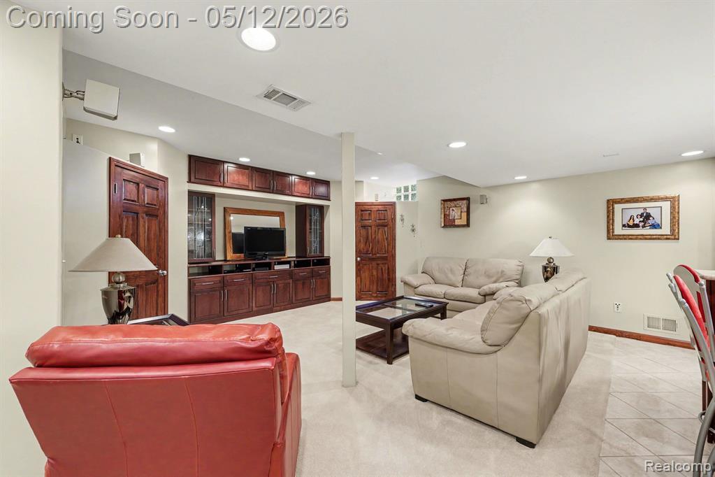 43820 Pinot Noir Drive, Sterling Heights, MI 48314 — Photo 32