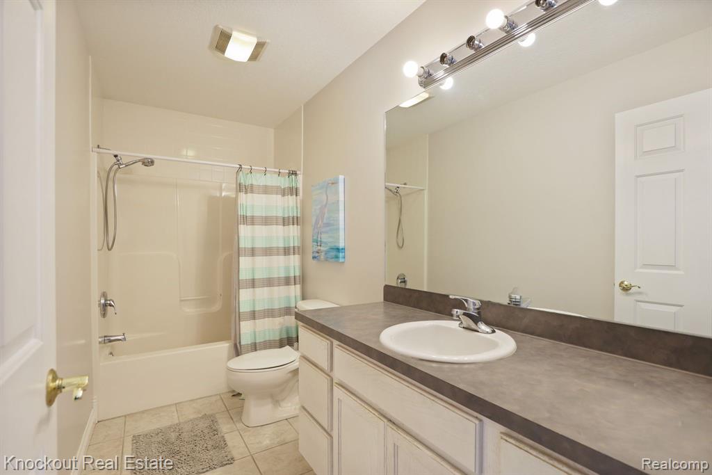 7578 Waters Edge Drive, Vassar, MI 48768 — Photo 31
