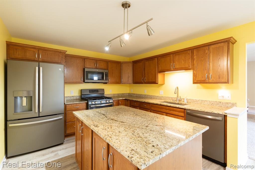 25260 32 Mile Road, Lenox, MI 48050 — Photo 17