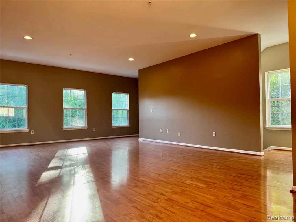 10880 Pardee Road, Taylor, MI 48180 — Photo 12