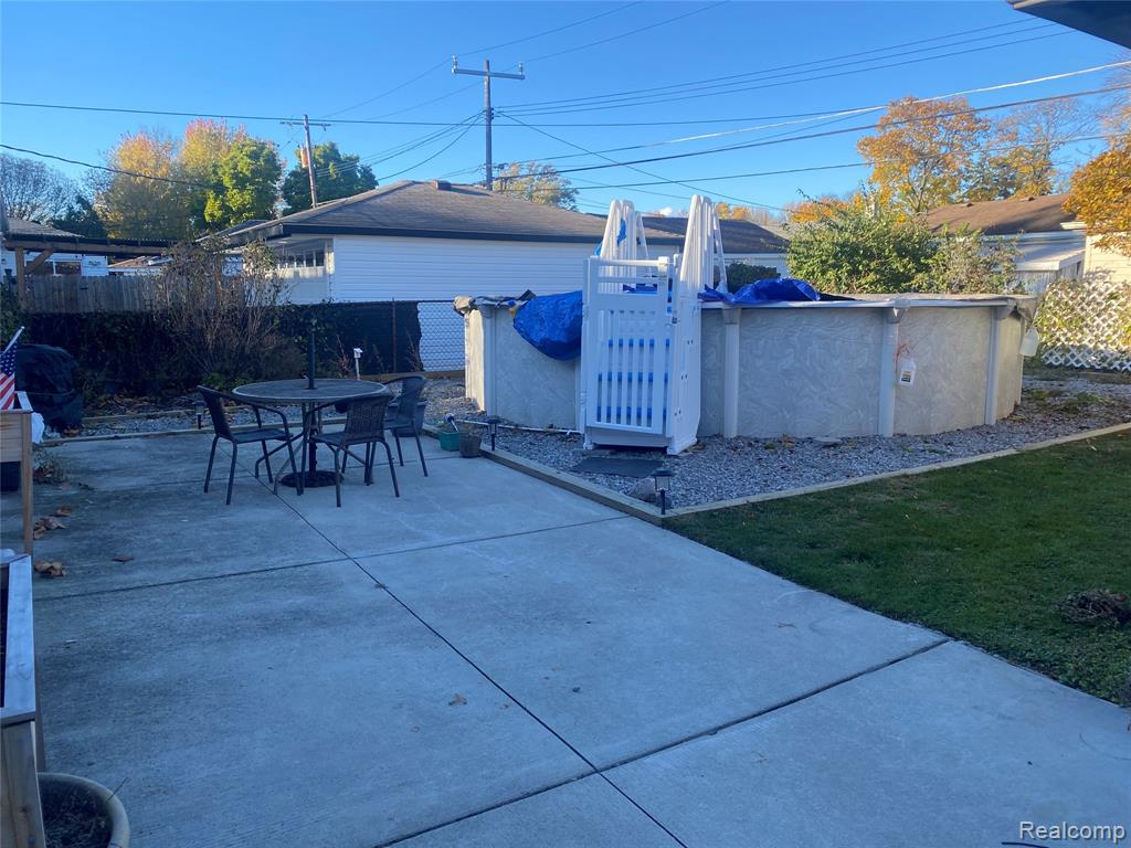 7696 Rosemary Street, Dearborn Heights, MI 48127 — Photo 17